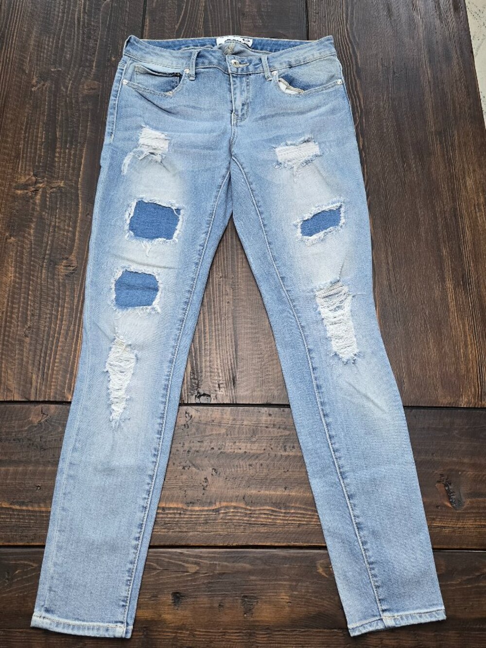 GUESS Womens Size 28 Mid Rise Light wash Distressed Straight Leg Jeans